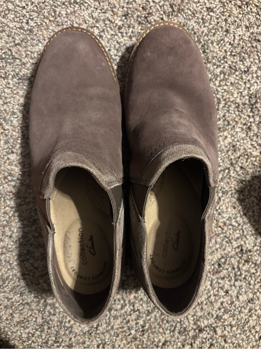 Clarks women’s Brown Suede Chukka ankle Boots